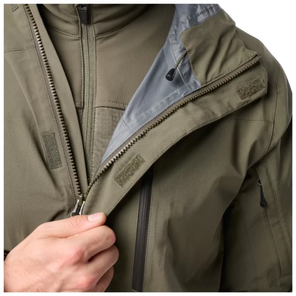 Куртка тактична штормова force rain shell jacket від 5.11 Tactical, колір - Олива (детальне фото)